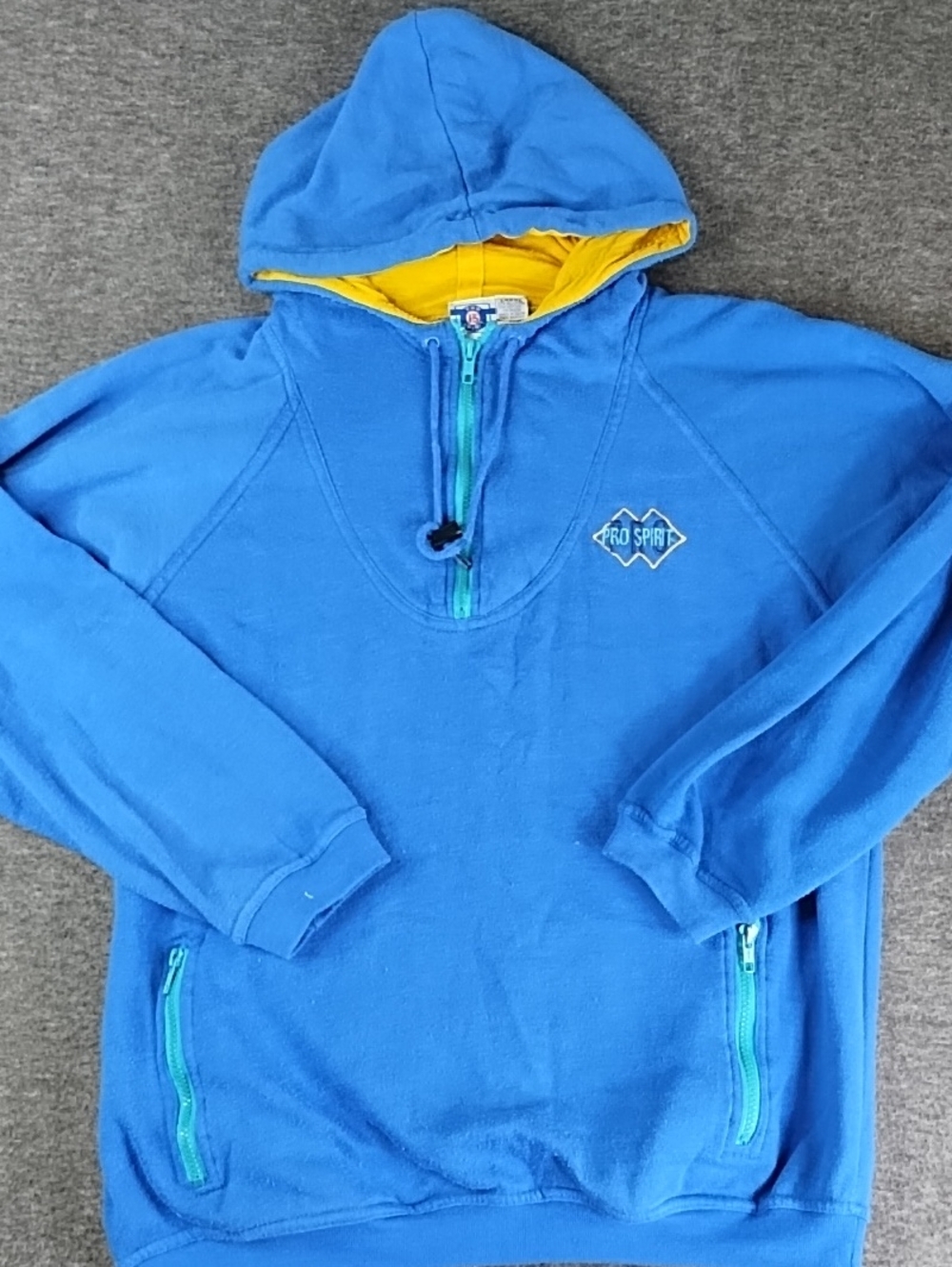 Vintage Prospirit Men's Blue Half-Zip Hoodie with Yellow Lining